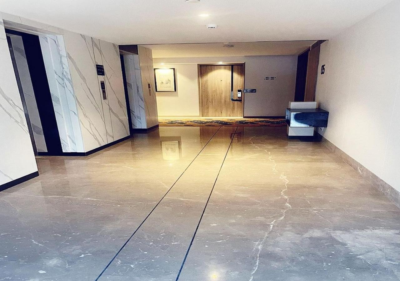 Park Inn By Radisson Surat Exterior foto