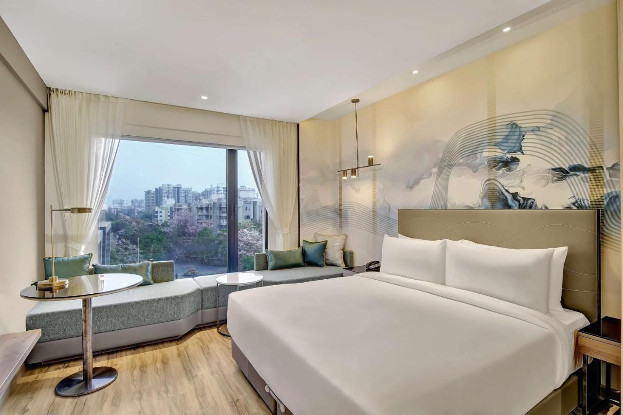 Park Inn By Radisson Surat Exterior foto